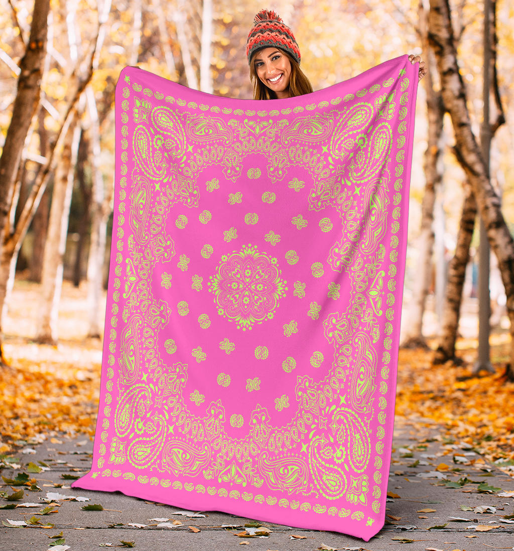 Ultra Plush 2 Lime on Pink Bandana Throw Blanket
