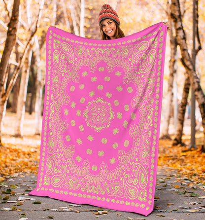 Ultra Plush 2 Lime on Pink Bandana Throw Blanket
