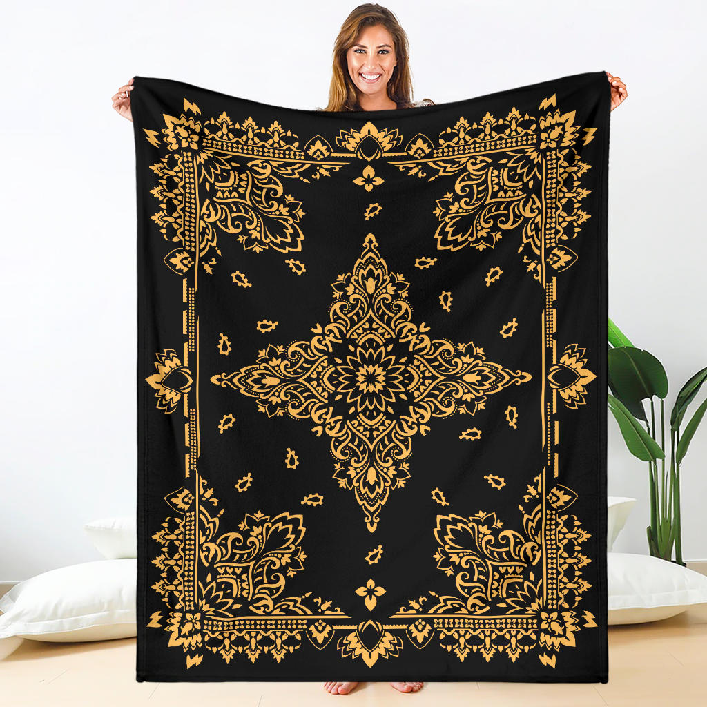 Ultra Plush 3 Peach on Black Bandana Throw Blanket