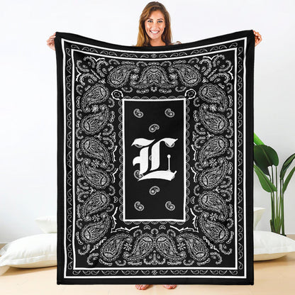 Black Ultra Plush Bandana Blanket - L oe