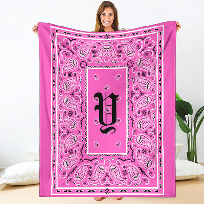 Pink Ultra Plush Bandana Blanket - Y oe