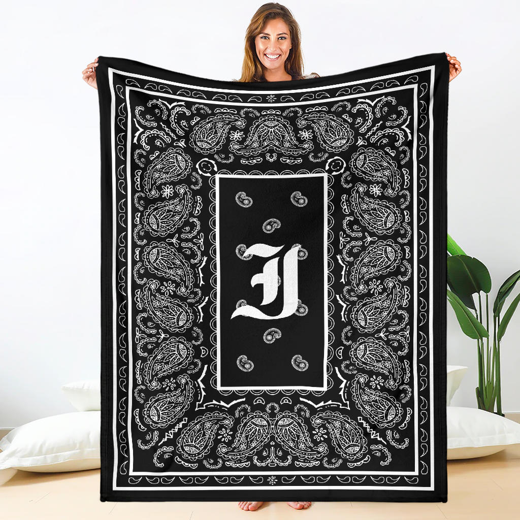 Black Ultra Plush Bandana Blanket - I oe