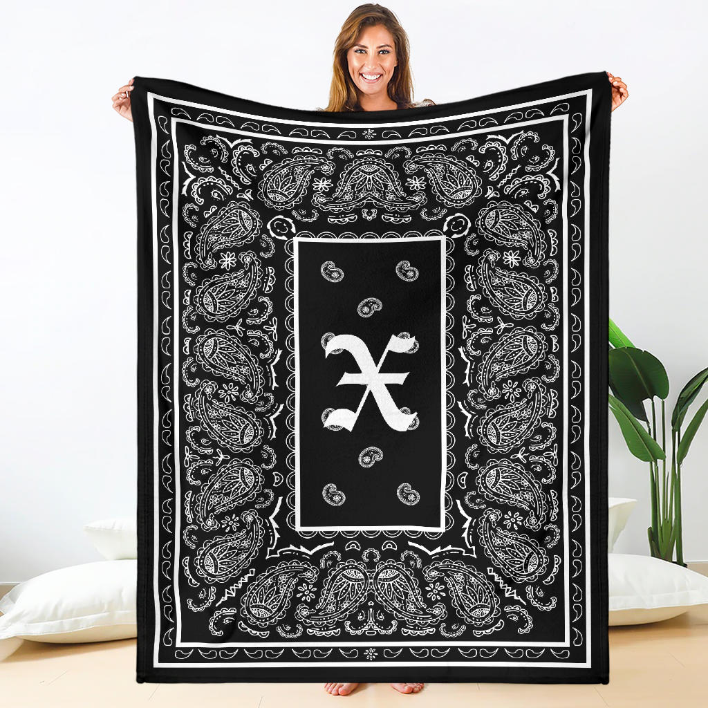 Black Ultra Plush Bandana Blanket - X oe