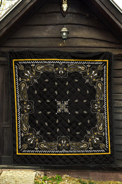 Quilt 5 Black Gold Bandana Quilt