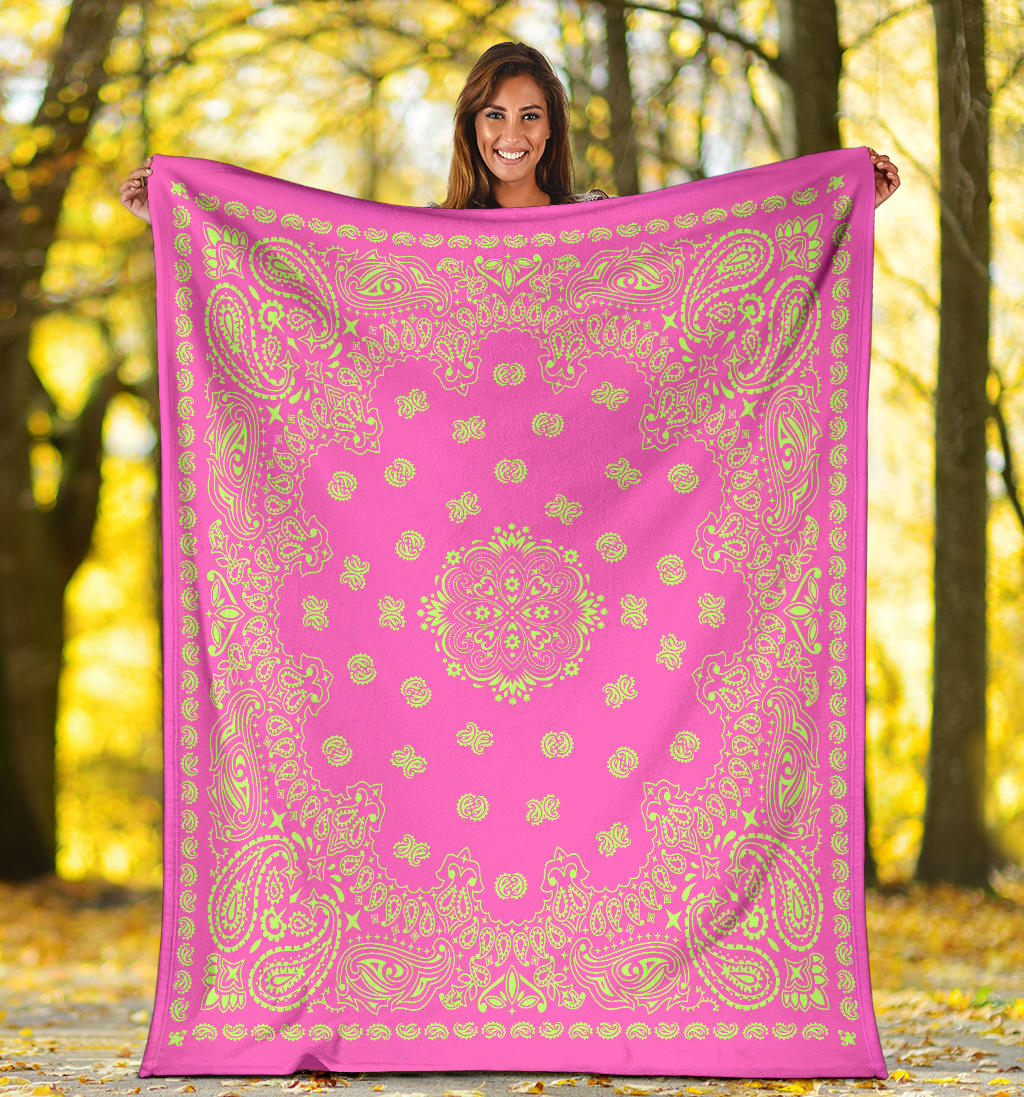 Ultra Plush 2 Lime on Pink Bandana Throw Blanket