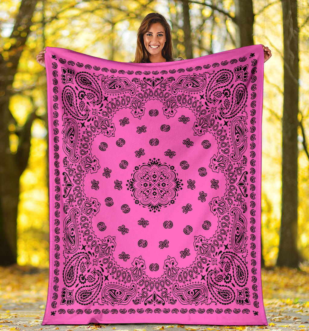 Ultra Plush 2 Black on Pink Bandana Throw Blanket