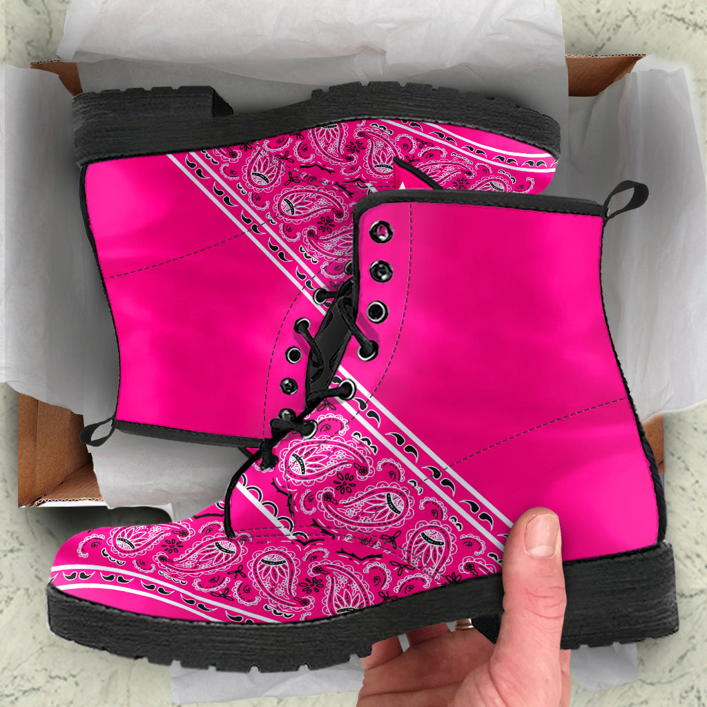 Flying V Leather Bandana Boot - Ultra Pink