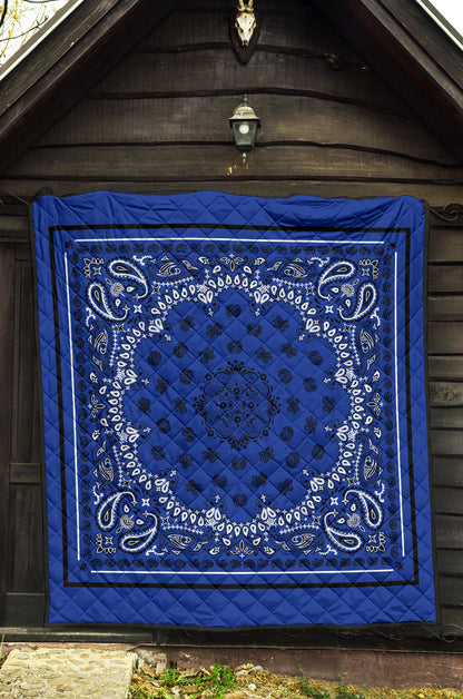 Quilt 2 Black Bandana on Blue Black Sq