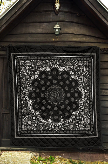 Quilt 2 Gray on Black w Gray Sq.