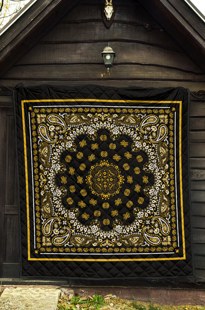 Quilt 2 Gold White Bandana on Black with Square