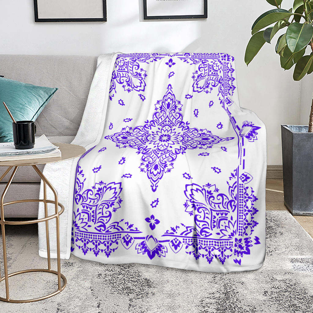 Ultra Plush 3 Violet on White Bandana Throw Blanket
