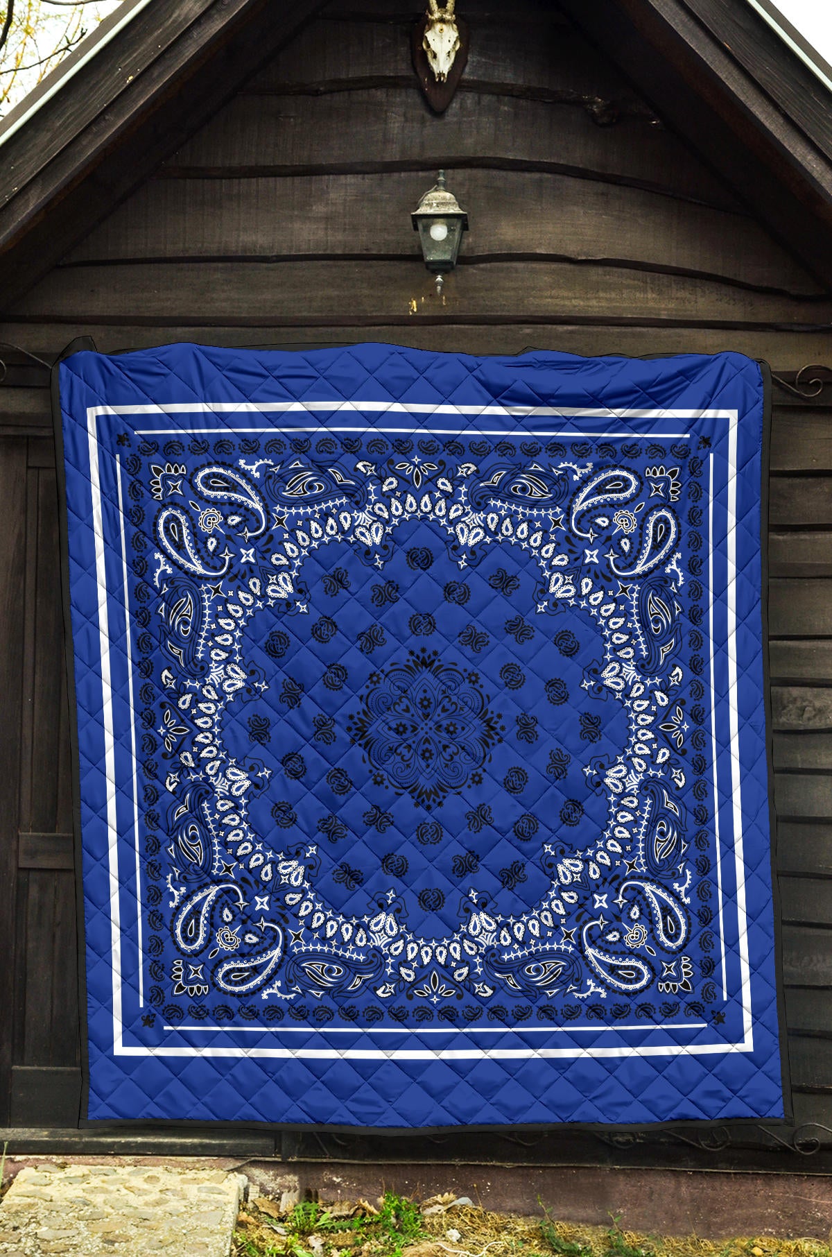 Quilt 2 Black Bandana on Blue White Sq.