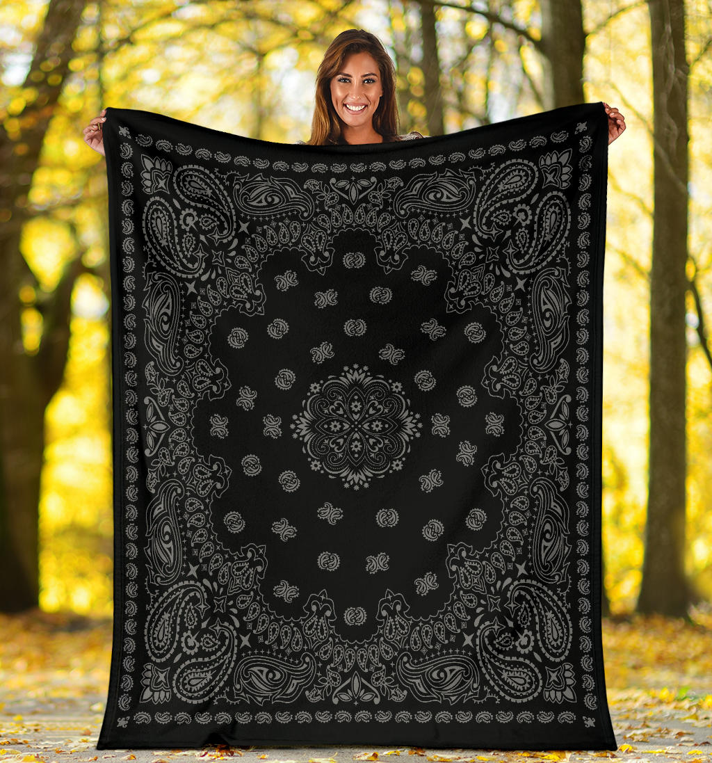 Ultra Plush 2 Gray on Black Bandana Throw Blanket