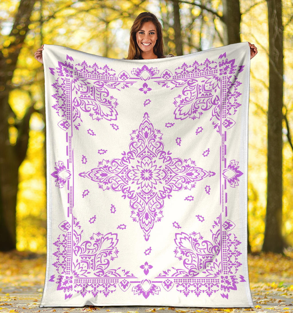 Ultra Plush 3 Magneta on White Bandana Throw Blanket