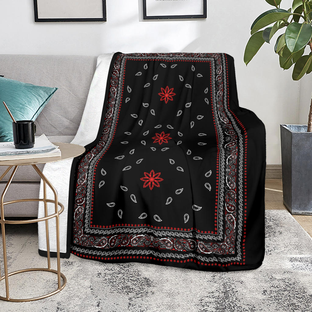 Ultra Plush 4 Red White on Black Bandana Throw Blanket