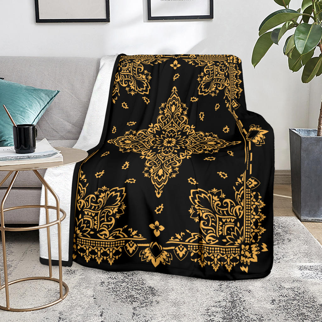 Ultra Plush 3 Peach on Black Bandana Throw Blanket
