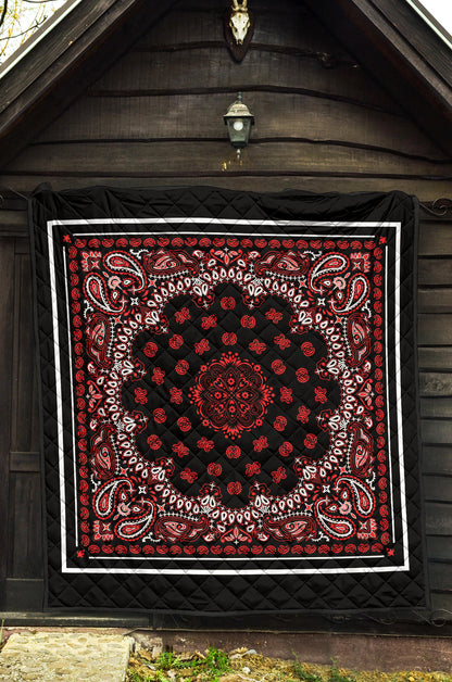 Quilt 2 Red Bandana on Black w White Sq.