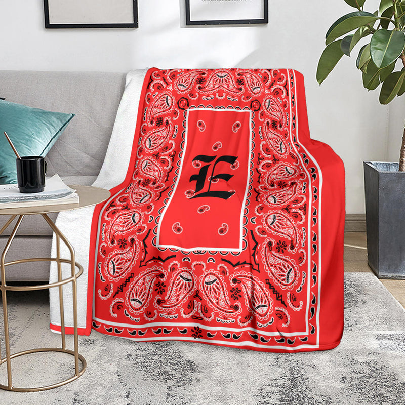 Red Ultra Plush Bandana Blanket - E oe