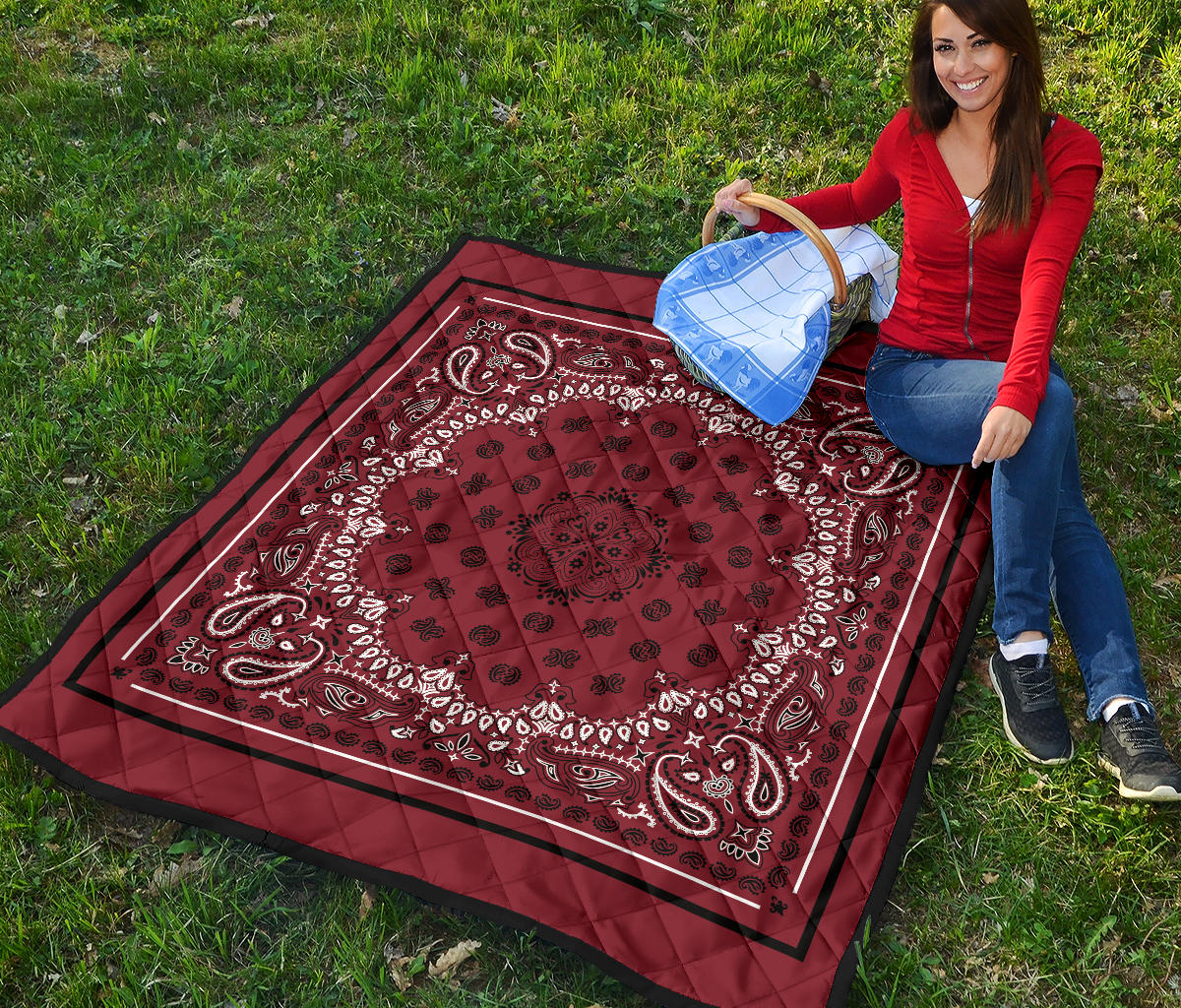 Quilt 2 Black White on Maroon Black Sq