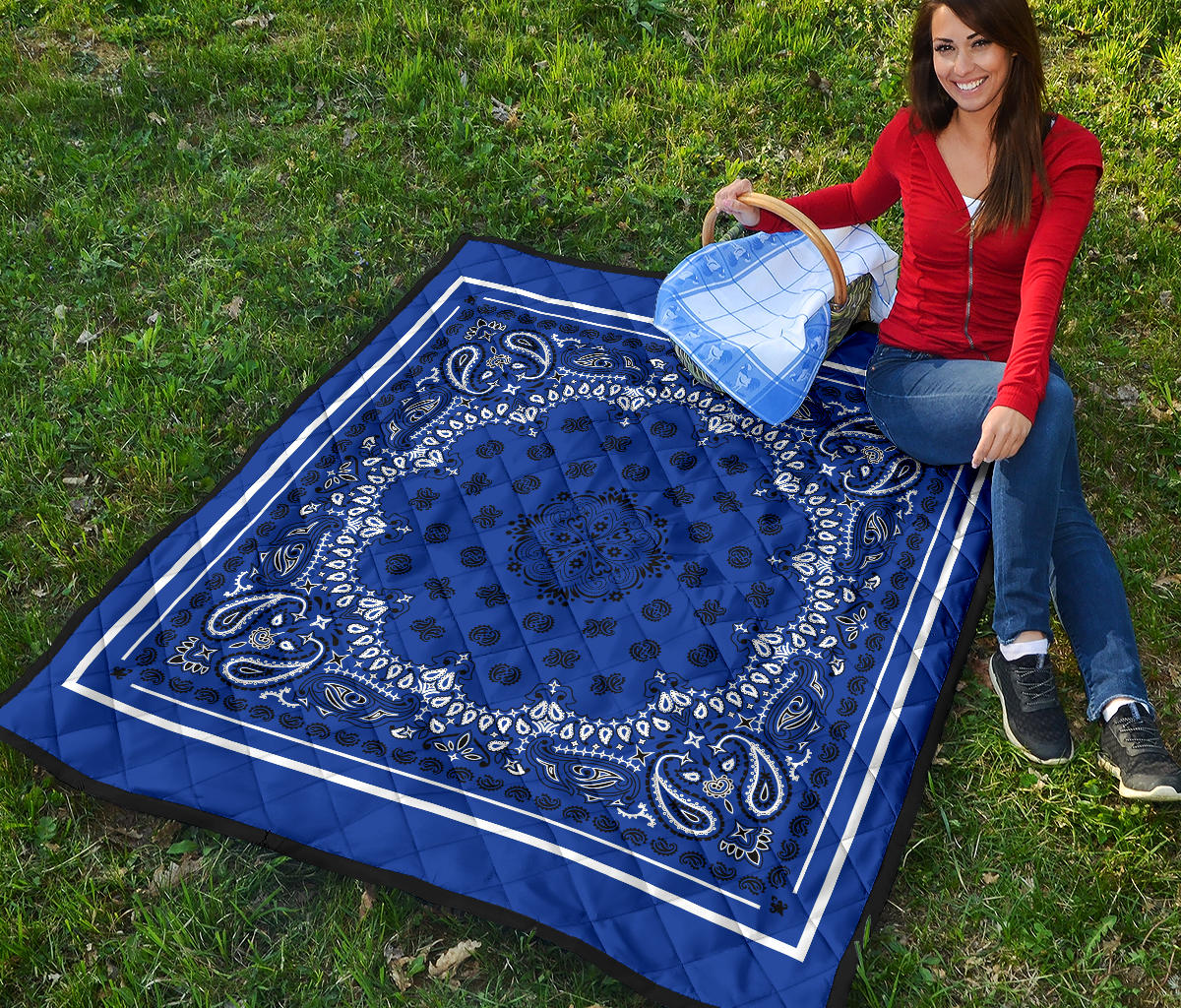 Quilt 2 Black Bandana on Blue White Sq.