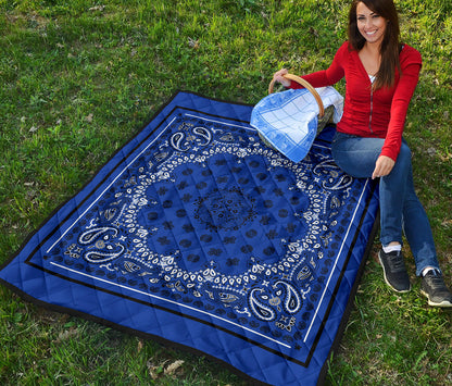 Quilt 2 Black Bandana on Blue Black Sq