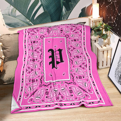 Pink Ultra Plush Bandana Blanket - P oe