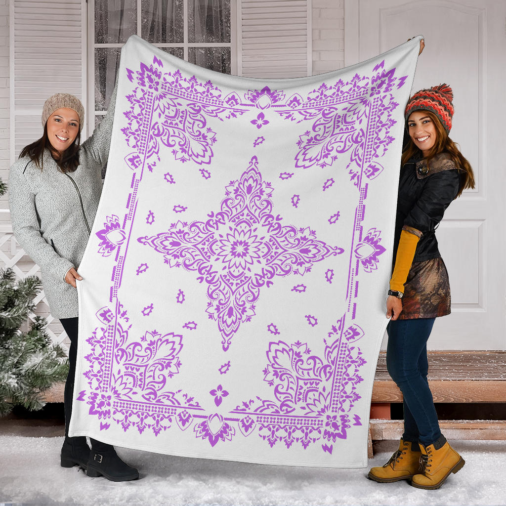Ultra Plush 3 Magneta on White Bandana Throw Blanket