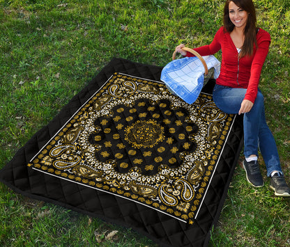 Quilt 2 Gold Bandana on Black Plain