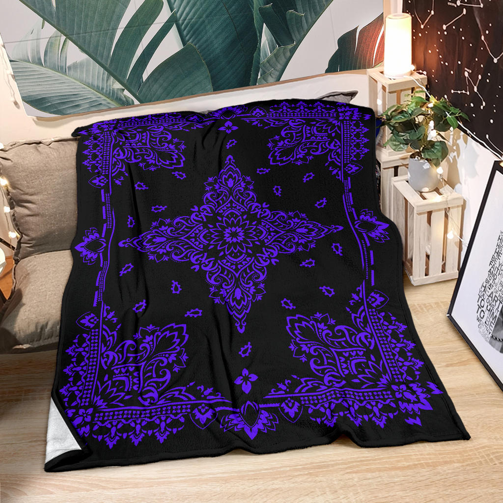 Ultra Plush 3 Violet on Black Bandana Throw Blanket