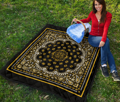 Quilt 2 Gold White Bandana on Black with Square