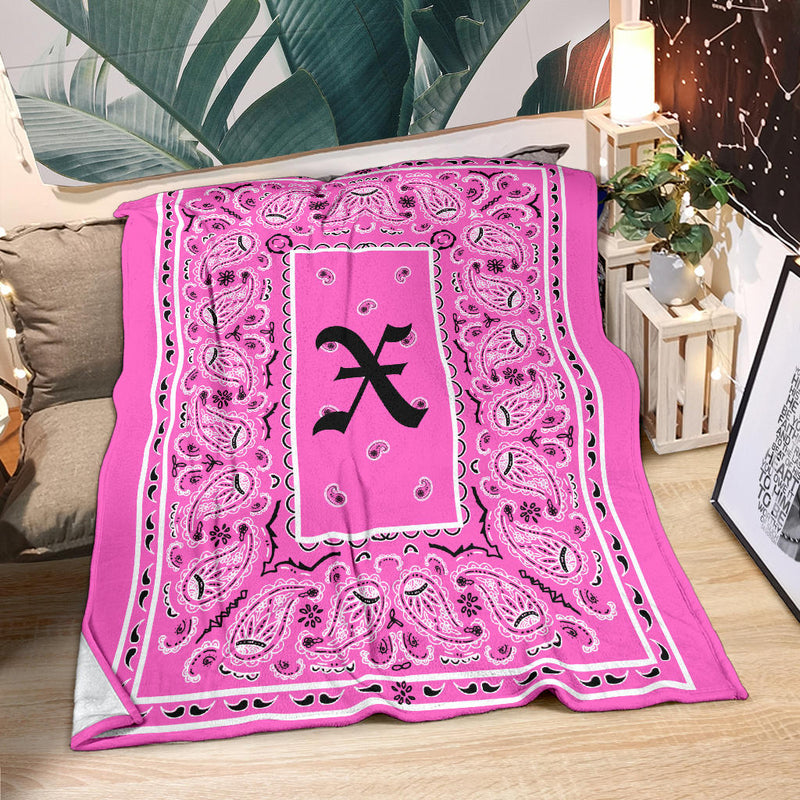 Pink Ultra Plush Bandana Blanket - X oe