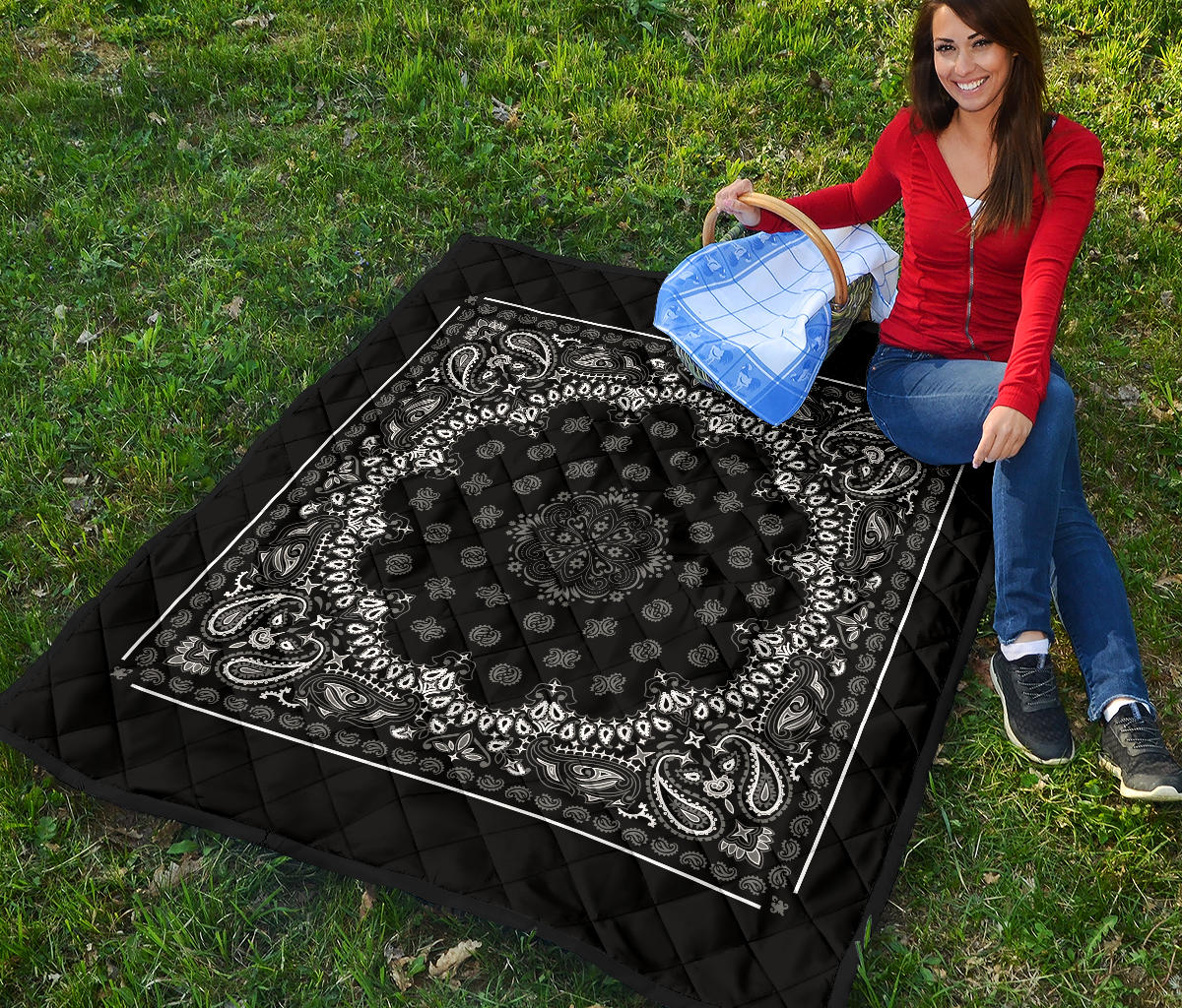 Quilt 2 Gray on Black Plain