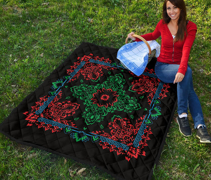 Quilt 3 Tri Color on Black
