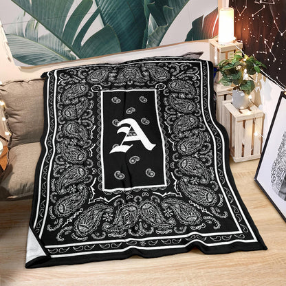 Black Ultra Plush Bandana Blanket - A oe