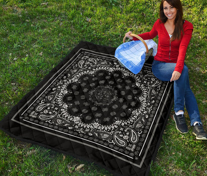 Quilt 2 Gray on Black w Gray Sq.
