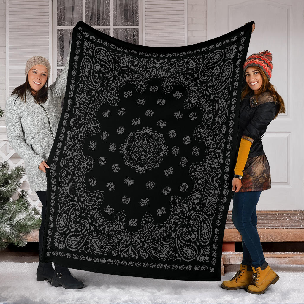 Ultra Plush 2 Gray on Black Bandana Throw Blanket