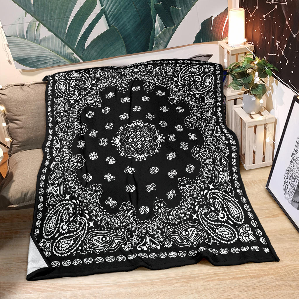Ultra Plush 2 White on Black Bandana Throw Blanket