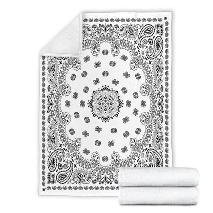 Ultra Plush 2 Black on White Bandana Throw Blanket