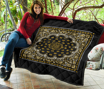 Quilt 2 Gold Bandana on Black Plain