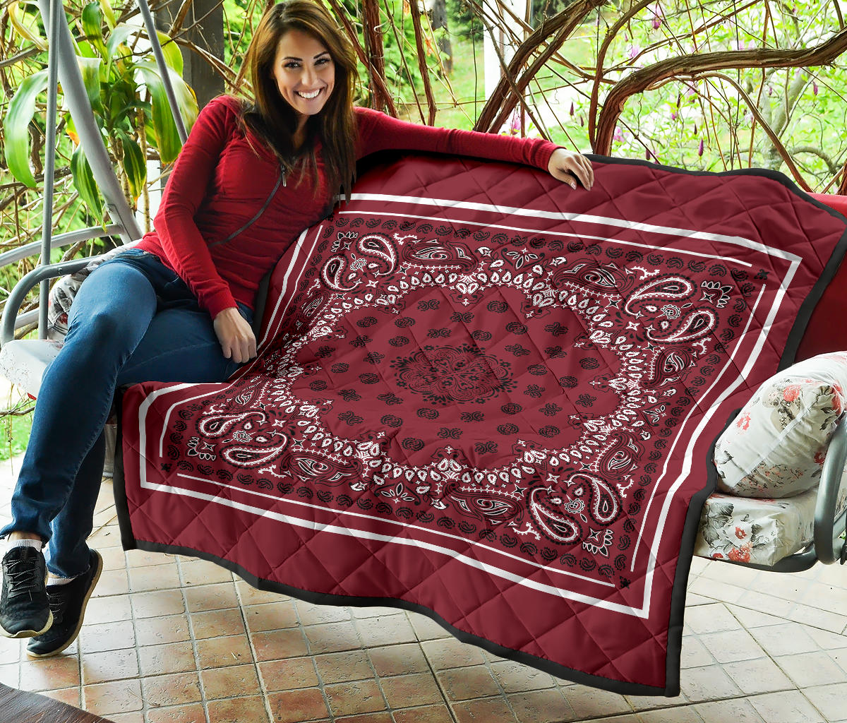Quilt 2 Black White on Maroon, White Sq