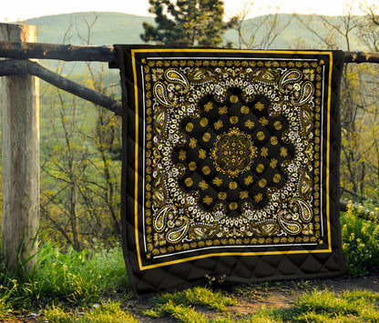 Quilt 2 Gold White Bandana on Black with Square