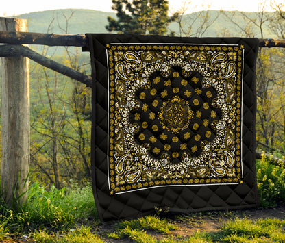 Quilt 2 Gold Bandana on Black Plain