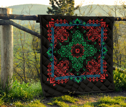 Quilt 3 Tri Color on Black