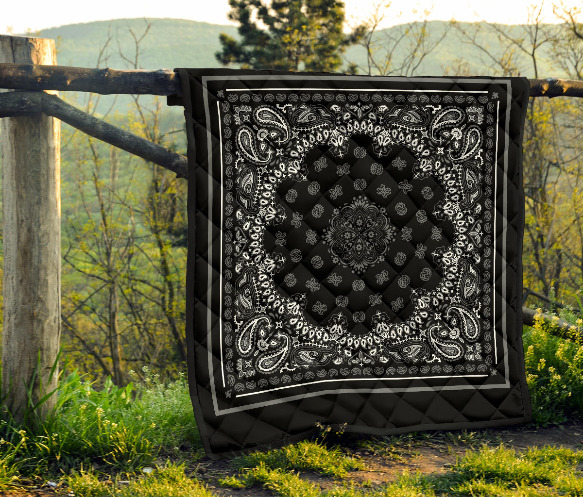 Quilt 2 Gray on Black w Gray Sq.