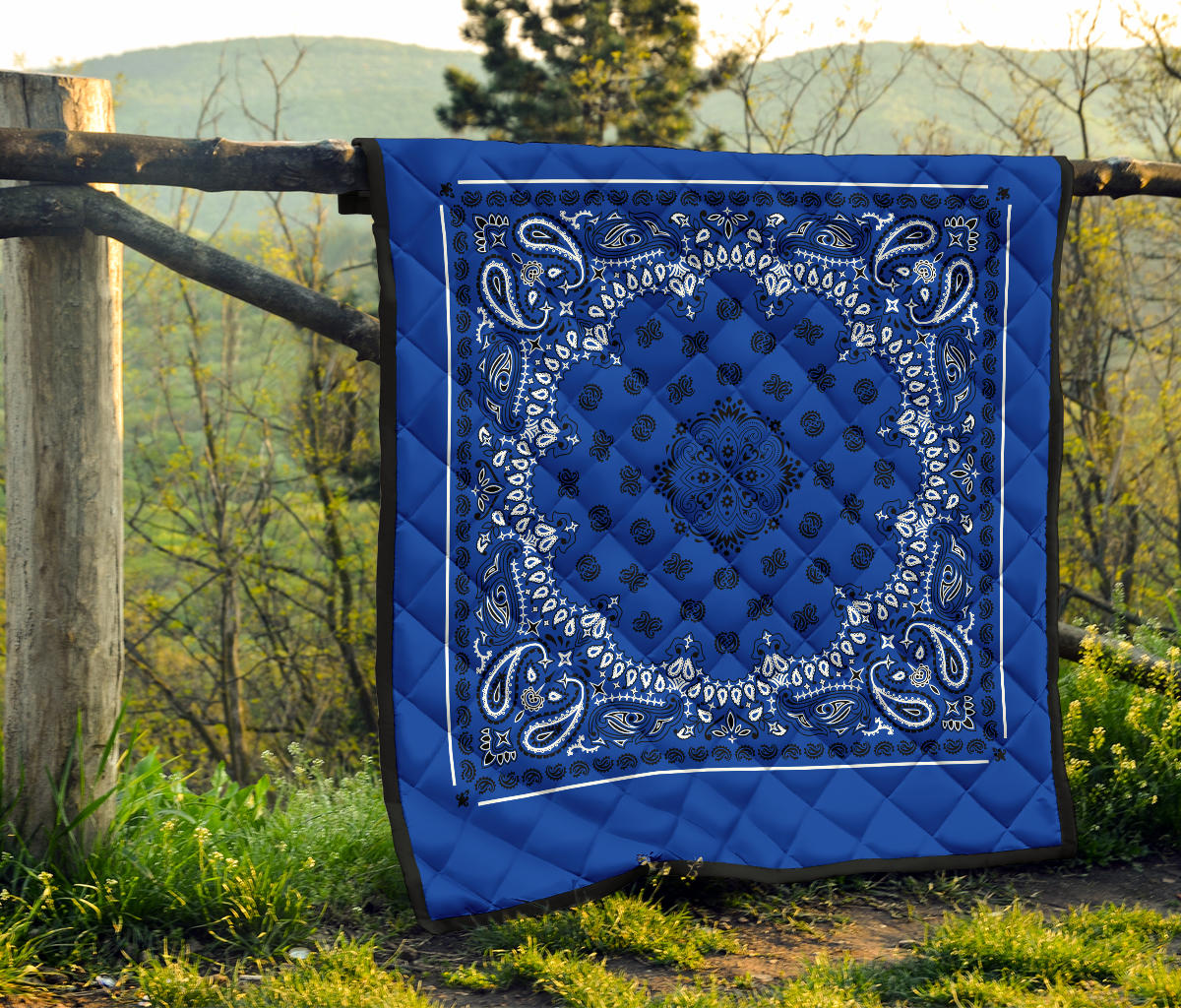 Quilt 2 Black Bandana on Blue
