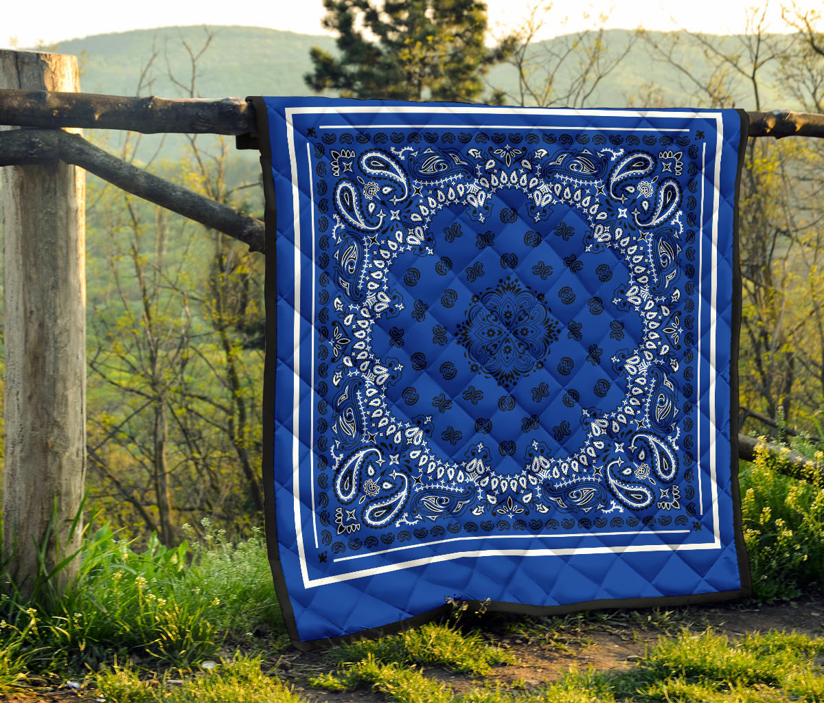 Quilt 2 Black Bandana on Blue White Sq.