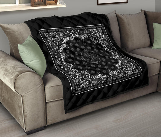 Quilt 2 Gray on Black Plain