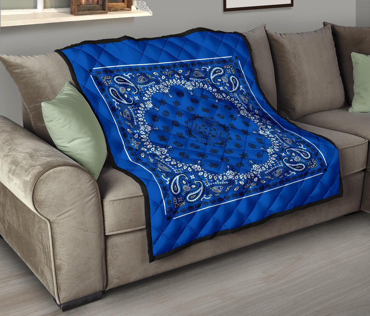 Quilt 2 Black Bandana on Blue