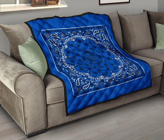 Quilt 2 Black Bandana on Blue