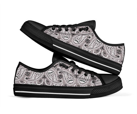 gray bandana kicks